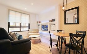 Conde Duque Excellent, by Presidence Rentals